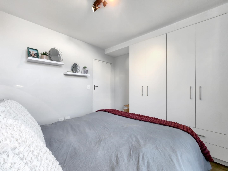 1 Bedroom Property for Sale in Gardens Western Cape